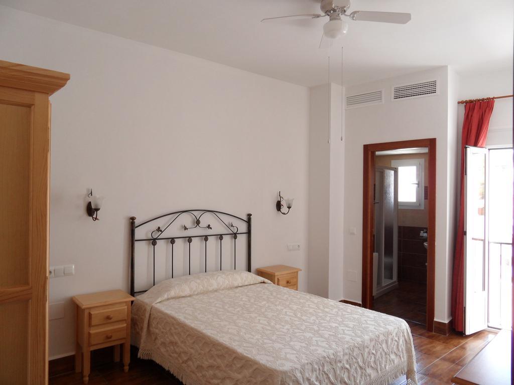 Hotel Las Flores Tolox Δωμάτιο φωτογραφία