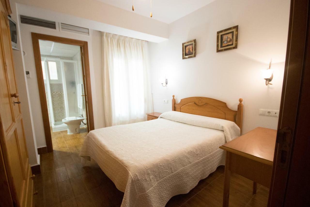 Hotel Las Flores Tolox Εξωτερικό φωτογραφία